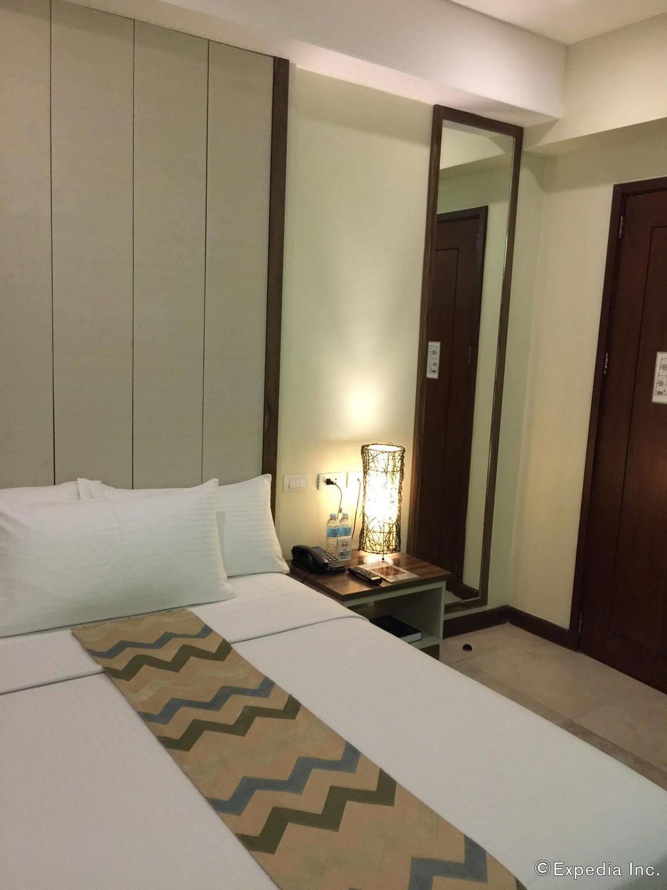 Belian Hotel Tagbilaran City Exterior photo